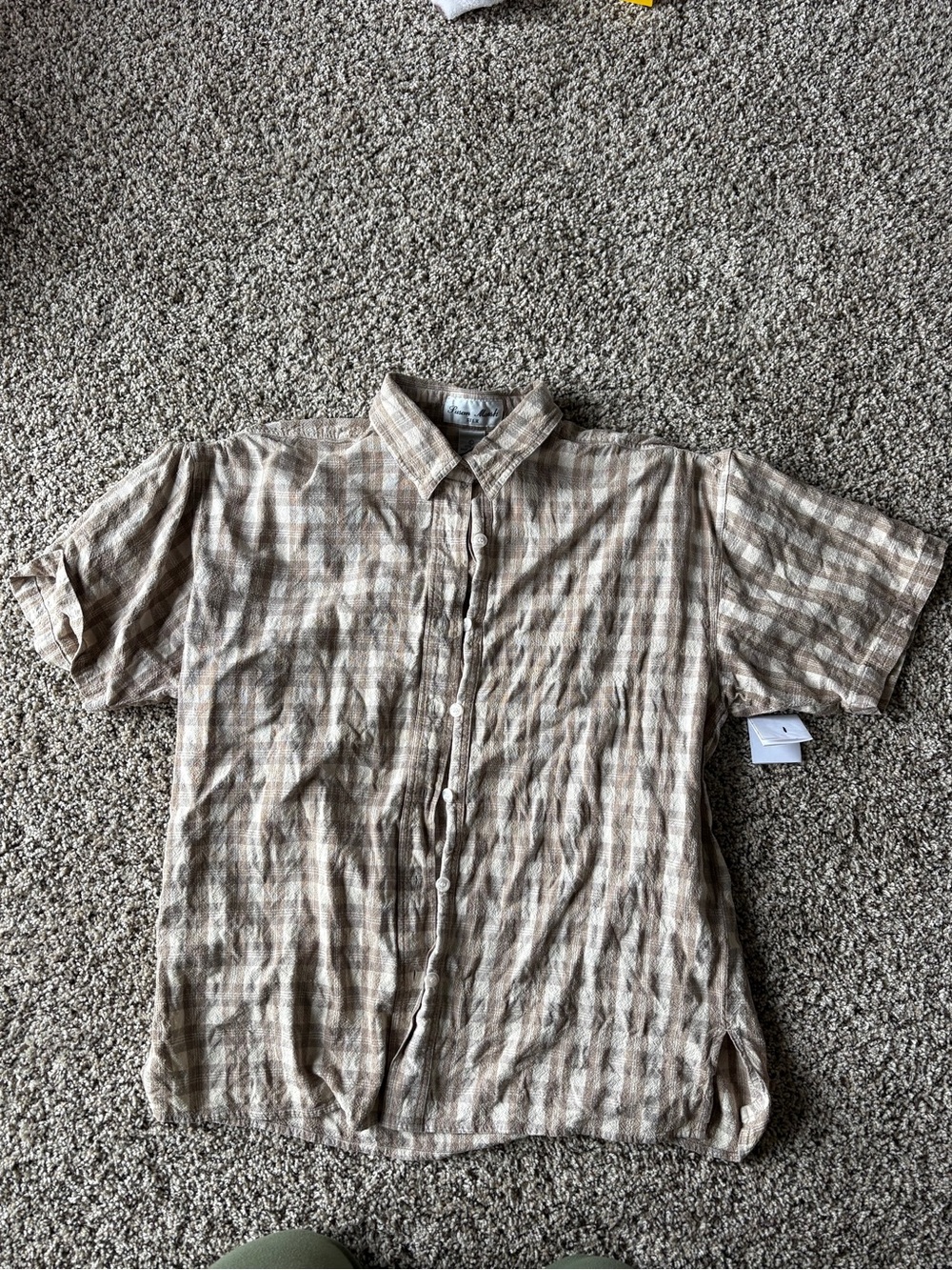 Vintage Short-Sleeve Button-Down Plaid Shirt in Beige